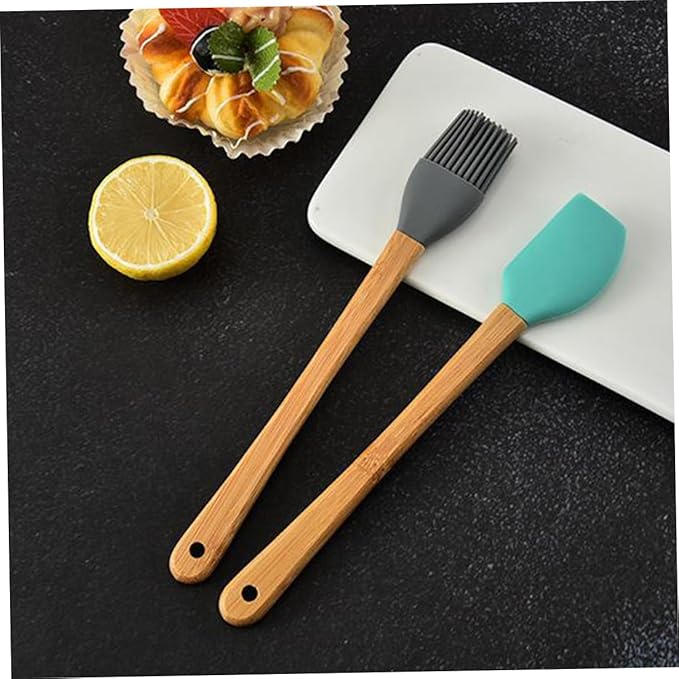 Cute Kids Baking Supplies 5pc Wood Handle Silicone Baking Tools Set for Girls Food-grade