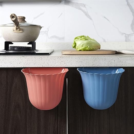 Hanging Trash Can, Kitchen Garbage Bin Waste Bins, Wall-Mounted Small Trash Can Flower Style Kitchen Wall Hanging Household Kitchen Waste Countertop Trash Can Cabinet Door Hanging Labor-Saving ( Color