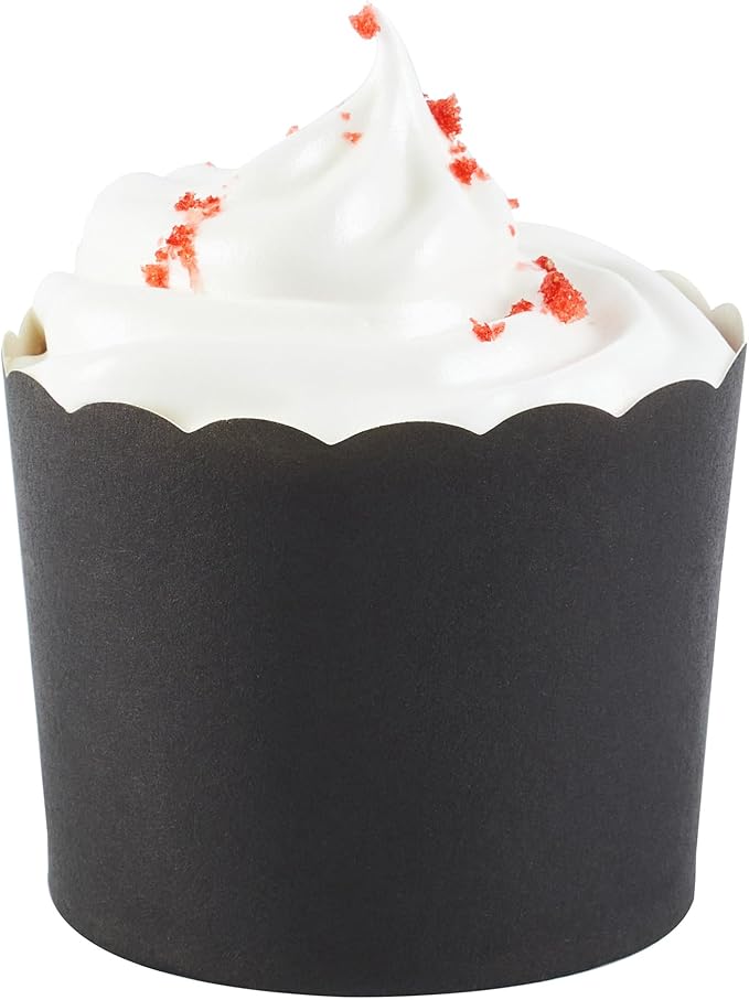 Restaurantware Baking Cups 200 Pack of 6 oz Paper Cupcake Liners Greaseproof Scalloped Oven-Safe Elegant Dessert Muffin Cups Disposable for Parties