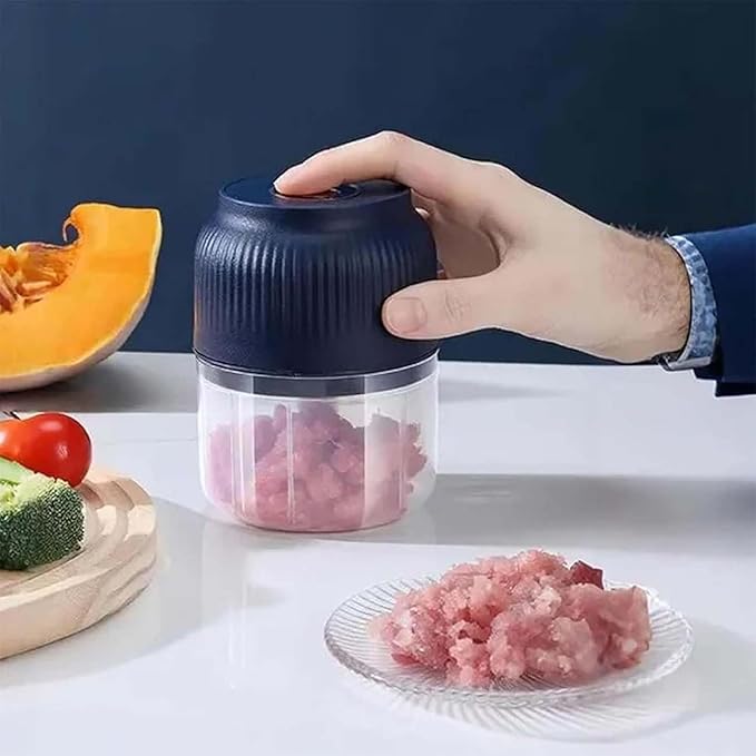 Household Electric Garlic Crusher, Electric Garlic Chopper, Mini Portable Veggie Chopper with 4/6 Stainless Steel Blades, Wireless Rechargeable Food Cutter for Garlic, Onion, Chili (2PCS-C,320ML)