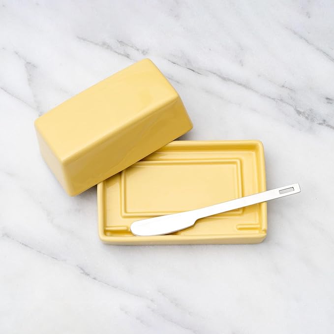ZERO JAPAN Compact Butter Dish for Countertop, Fits West Coast Butter Sticks (Stubby Size), Ceramic Butter Keeper with Lid, Space-Saving Design, Made in Japan, Kiwi