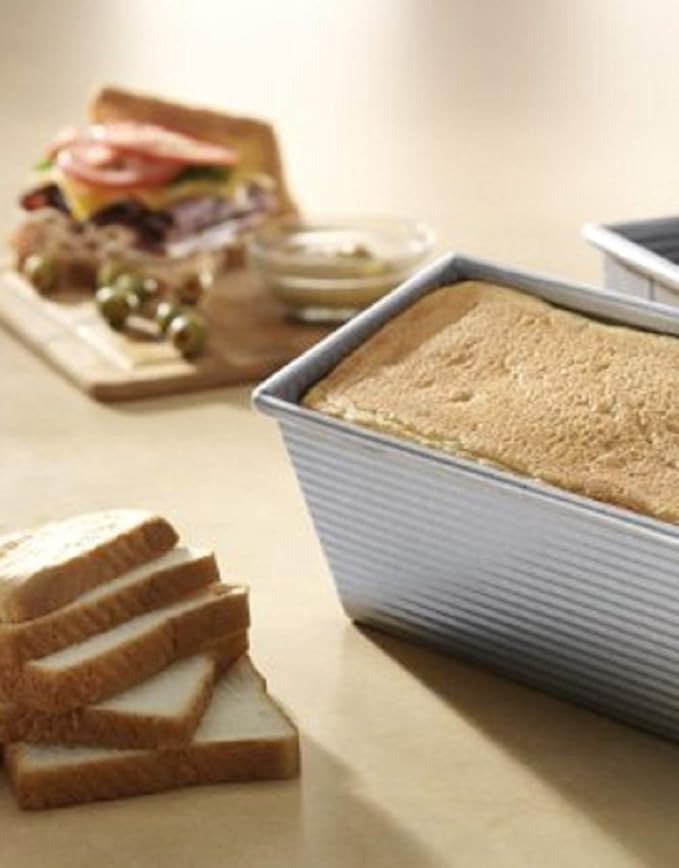 USA Pan Bakeware Pullman Loaf Pan, Small