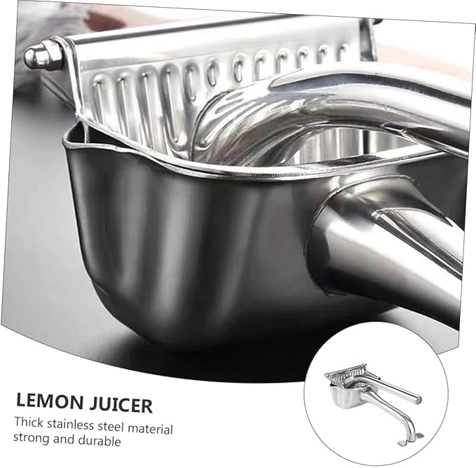 304 Stainless Steel Manual Fruit Squeezer Ergonomic Handheld Juicer for Citrus and Fruits Non-Slip Design for Kitchen Use Easy to Clean