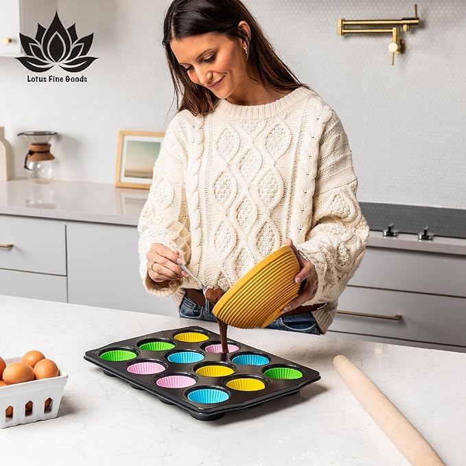 Premium 4 in 1 Cupcake Carrier with Lid - Cupcake, Deviled Egg, Pie & Cake Container - Includes Pie Crust Shield & 12 Silicone Baking Cups