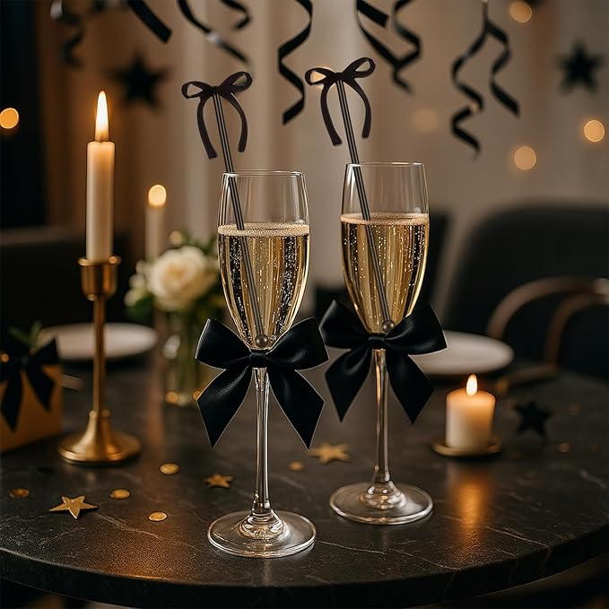 SiliFine 30 Pcs 6 Inch Party Drink Stirrers, Bow Stir Sticks Coffee Stirrers Reusable Plastic Swizzle Sticks for Wedding Birthday Bridal Cocktail Decorations Galentines Supplies(Black)