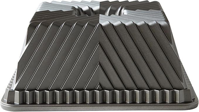 Nordic Ware Bundt Squared Pan, 10 Cup, Graphite