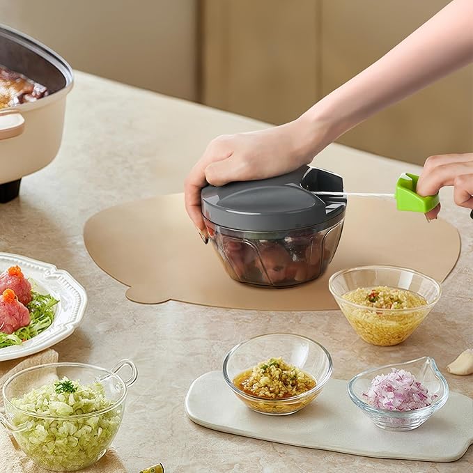 Ibergrif Manual Food Processor Vegetable Chopper, Portable Onion Chopper Garlic Mincer with Hand Pull String Cutter for for Veggies, Ginger, Fruits, Nuts, Herbs, 500ml, for Kitchen, Camping, RV, M501