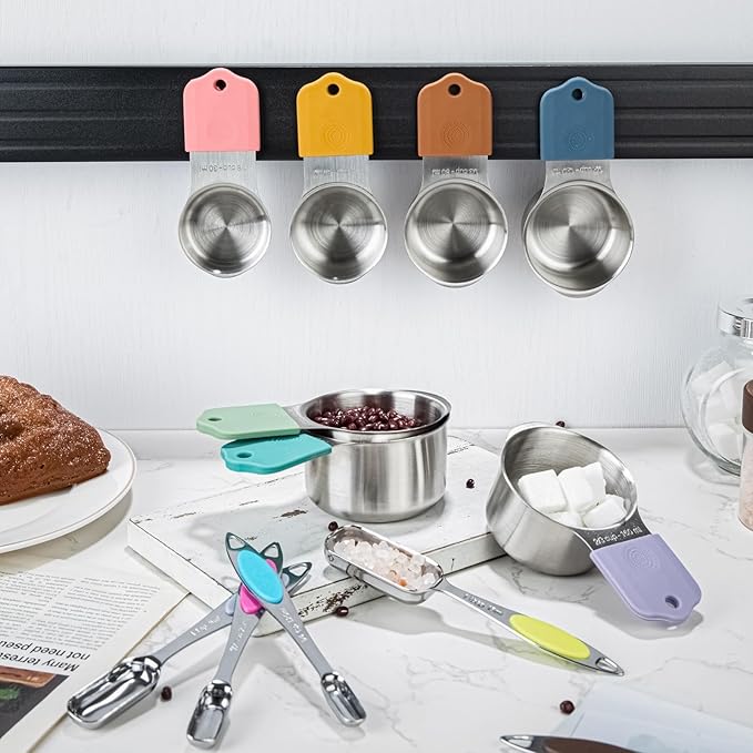 Magnetic Measuring Cups and Spoons Set, 7 Stainless Steel Measuring Cups and 7 Rectangular Metal Teaspoon with 1 Leveler for Cooking & Baking (Colorful)