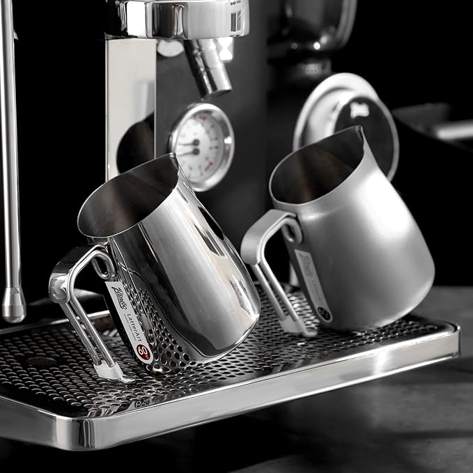 Bincoo Milk Frothing Pitcher,Espresso Milk Frothing Pitcher Stainless Steel 20oz/600ML Coffee Milk Frother Cup with Latte Art Pen
