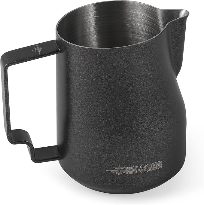 MHW-3BOMBER Milk Frothing Pitcher 450ml/15.2oz Milk Frother Cup Espresso Steaming Pitcher Stainless Steel Milk Frother Cup Barista Latte Art Round Spout Milk Jug P6005MB