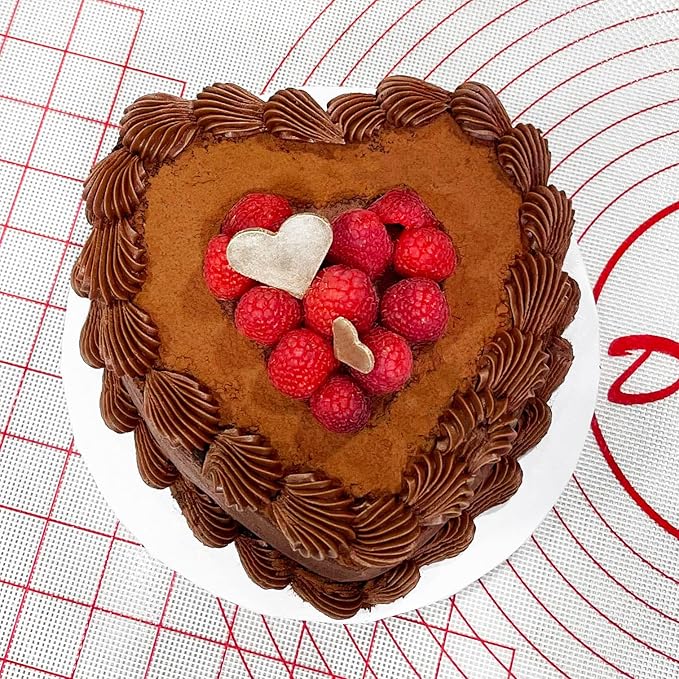 Fat Daddio's PHT-L83 Anodized Aluminum Removable Bottom Heart Cake Pan, 8 x 3 Inch
