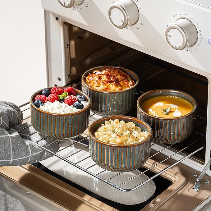 DAFUCERAMIC Ramekins 8 oz Oven Safe, Porcelain Creme Brulee Ramekins Pudding Custard Cups Small Ceramic Souffle Dishes Baking Bowls Set of 4 (GREEN BLUE)