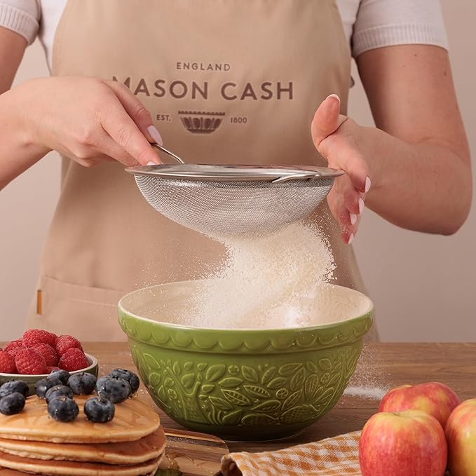 Mason Cash | In the Forest S30 1.25 Quart Embossed Mixing Bowl | Hedgehog (Green)