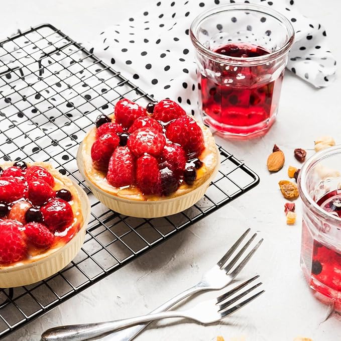 Ocmoiy 50 Pcs Mini Tart Pans for Baking, 4 Inch Disposable Paper Pie Tins for Small Pies, Tarts, Quiches, Cinnamon Rolls, Desserts