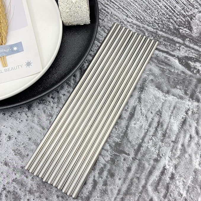 200Pack Reusable Metal Straight Straw In Bulk,Ultra Long 10.5" Reusable Stainless Steel Straight Straws for 30 oz & 20 oz Tumblers Yeti Water Bottle.Dishwasher Safe(10.5" - Silver, 200pcs - Straight)
