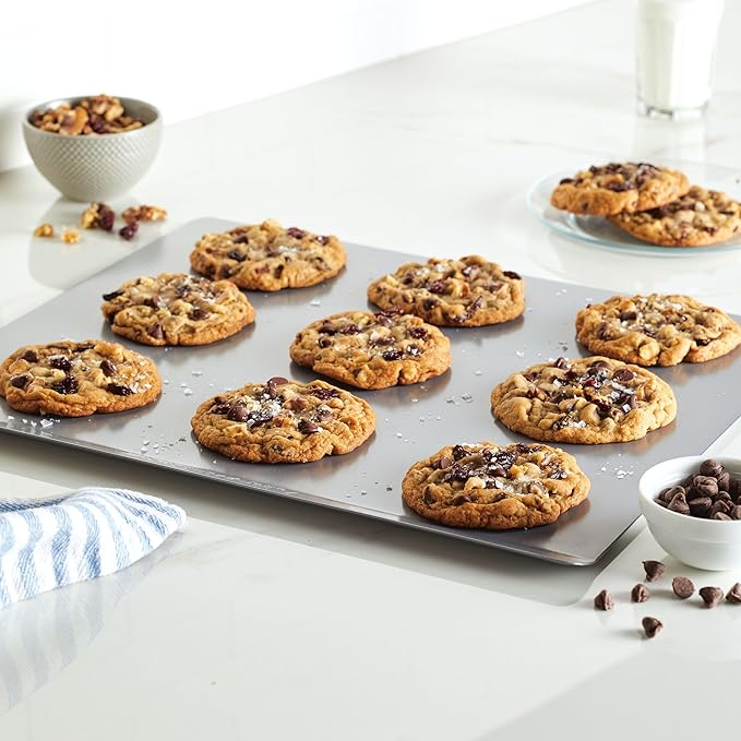 Farberware Insulated Nonstick Bakeware 14-Inch x 16-Inch Jumbo Cookie Sheet, Light Gray