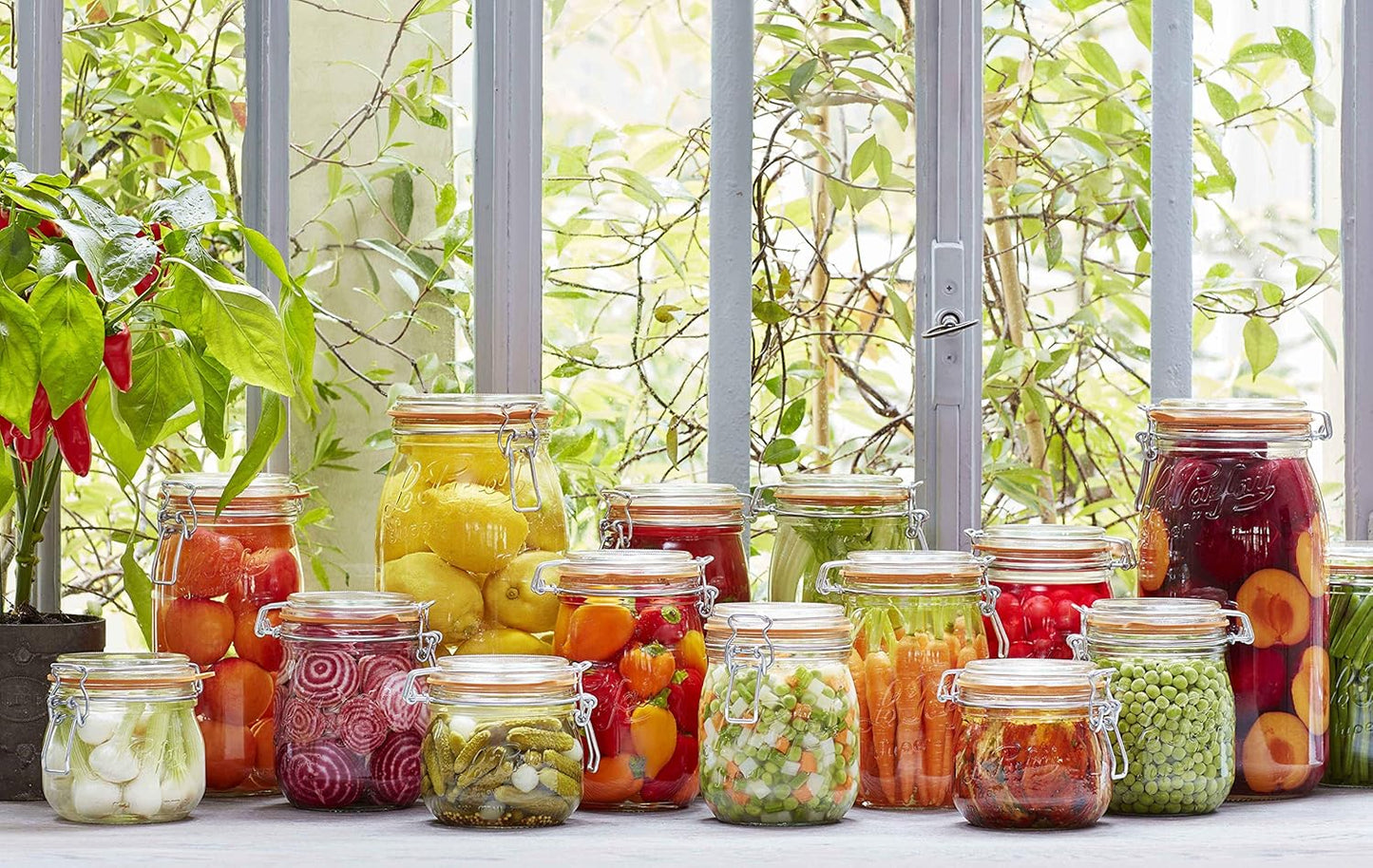 Le Parfait Super Jar, Canning Jars, 1.5L French Glass Canning Jar w/Round Body, Glass Jars w/Airtight Lid, Canning Jar Wide Mouth, Glass Jar w/Lid, Clear Jar, Clear Glass Jar (32oz/Quart & Half, 1 pk)